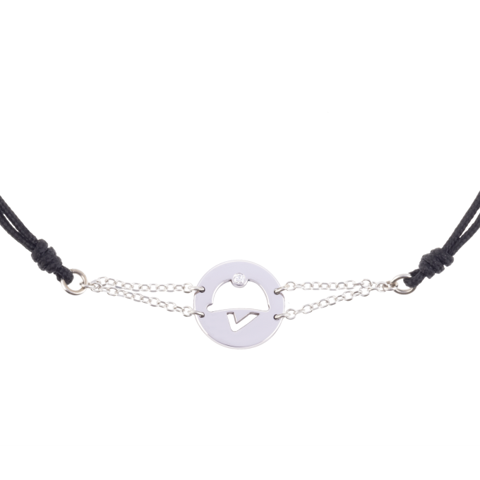 Helmet In Circle - White Gold Bracelet